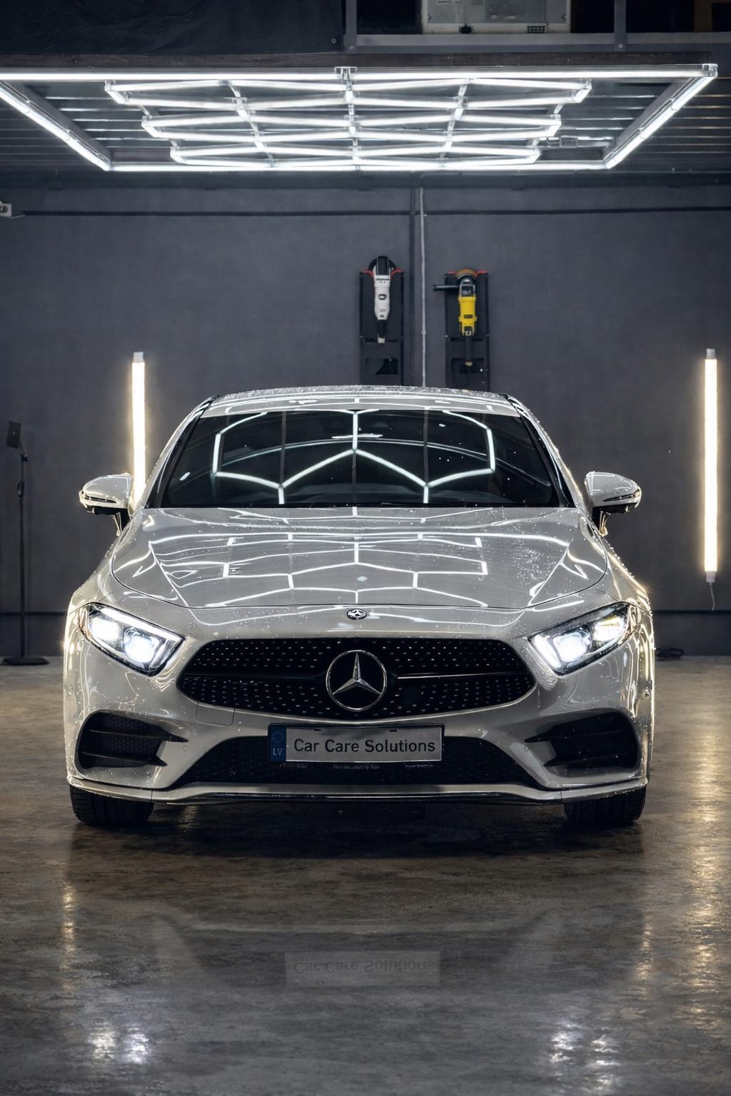 Нанесение керамического покрытия на автомобиль в Риге