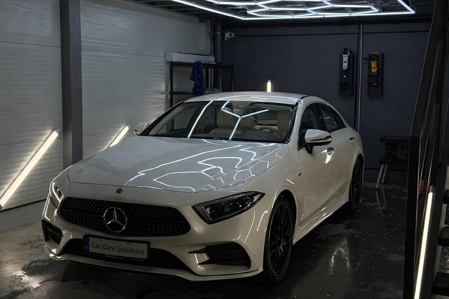 Авто с тонированными стеклами в Риге